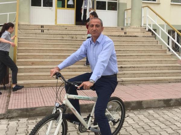 Ögrencilerimize Temiz Çevre Ödülü Olarak Bisiklet Turu